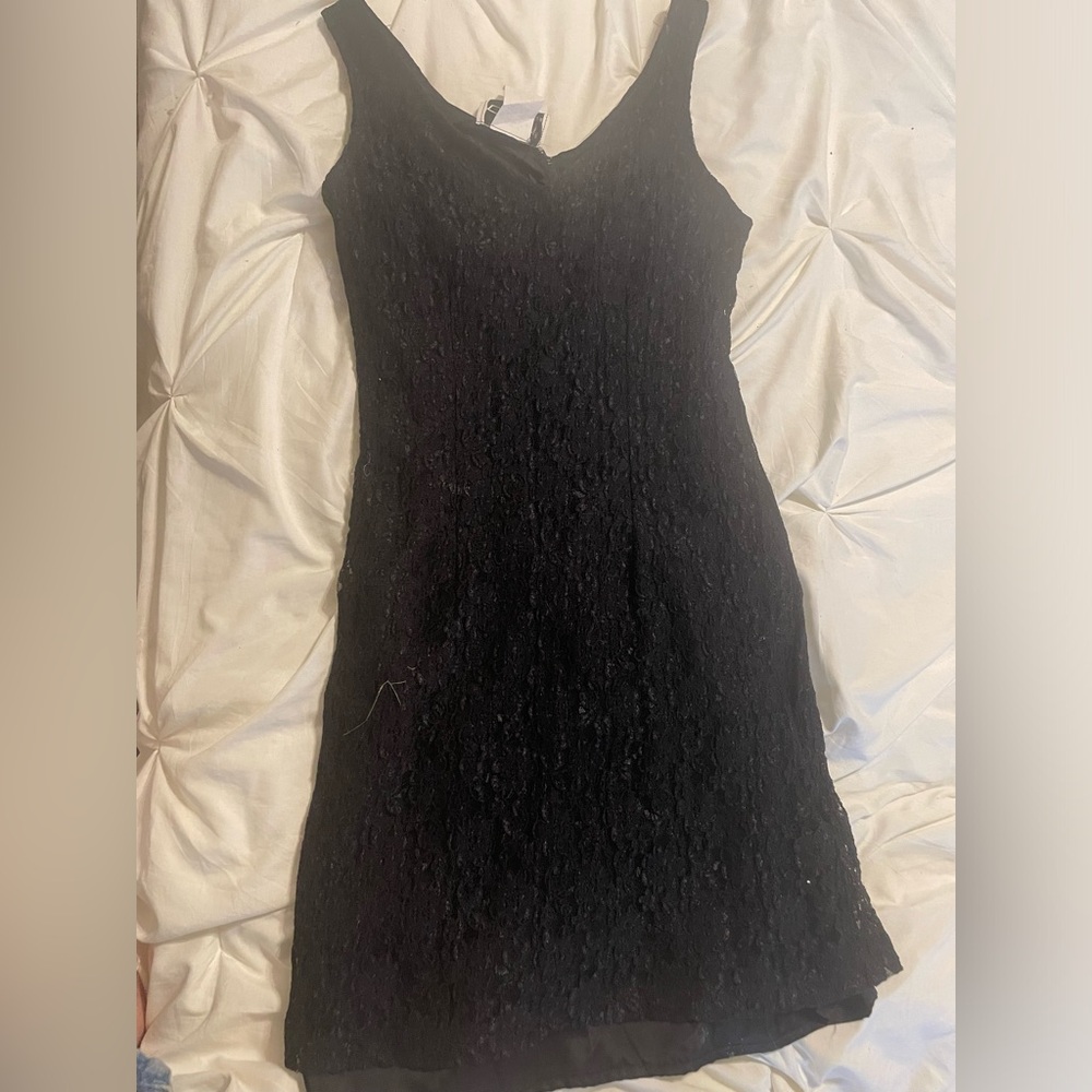 Elegant Black Lace Sleeveless Dress